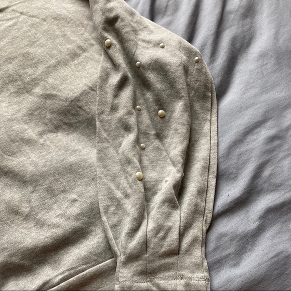 Ultra Flirt LongSleeve Sweatshirt Pearl Top Medium - Picture 8 of 9